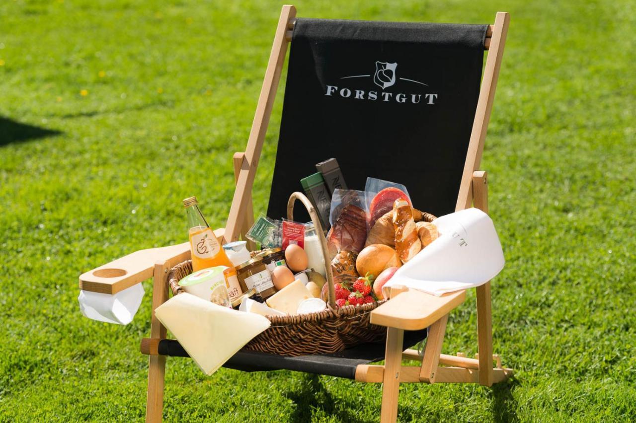 Forstgut - Premium Waldchalets Und Lodge Suiten Regen Luaran gambar