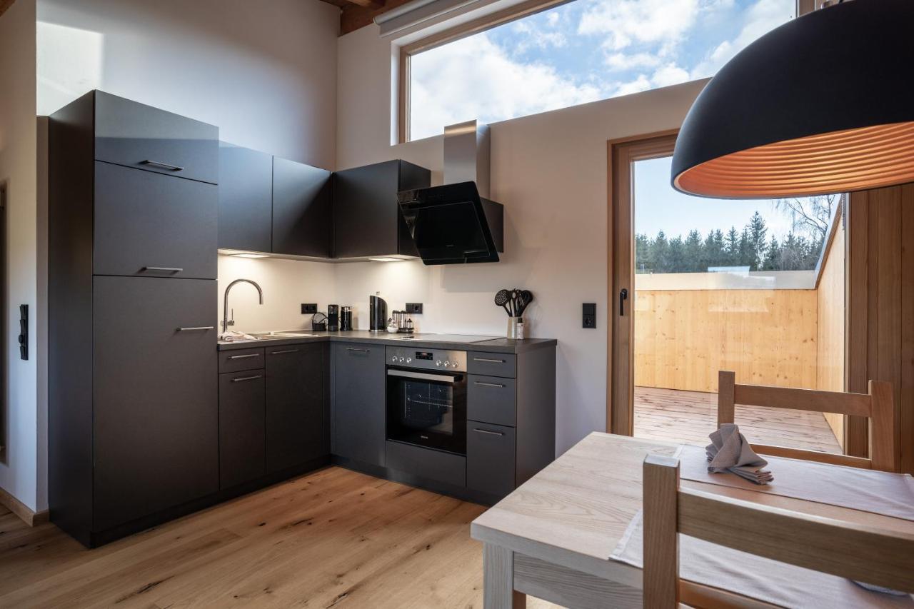 Forstgut - Premium Waldchalets Und Lodge Suiten Regen Luaran gambar