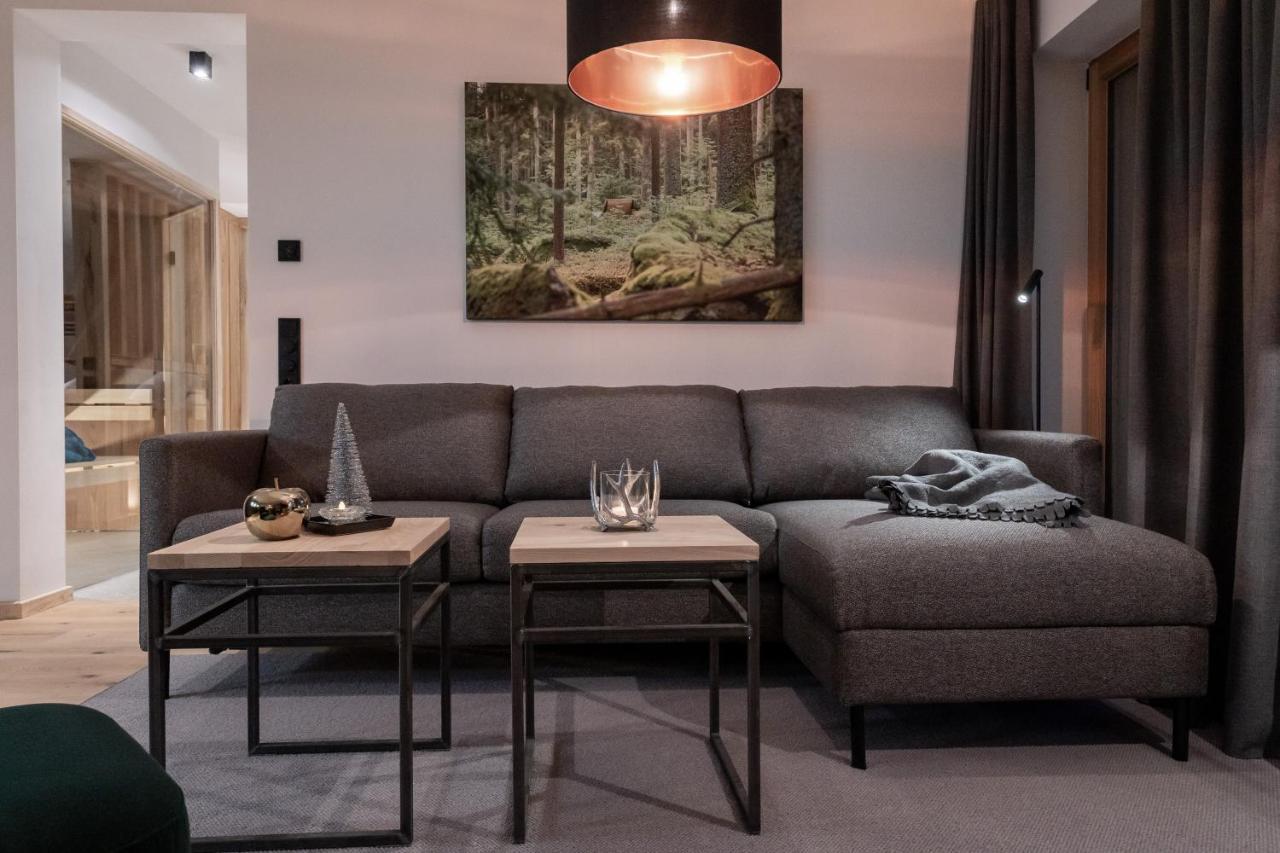 Forstgut - Premium Waldchalets Und Lodge Suiten Regen Luaran gambar