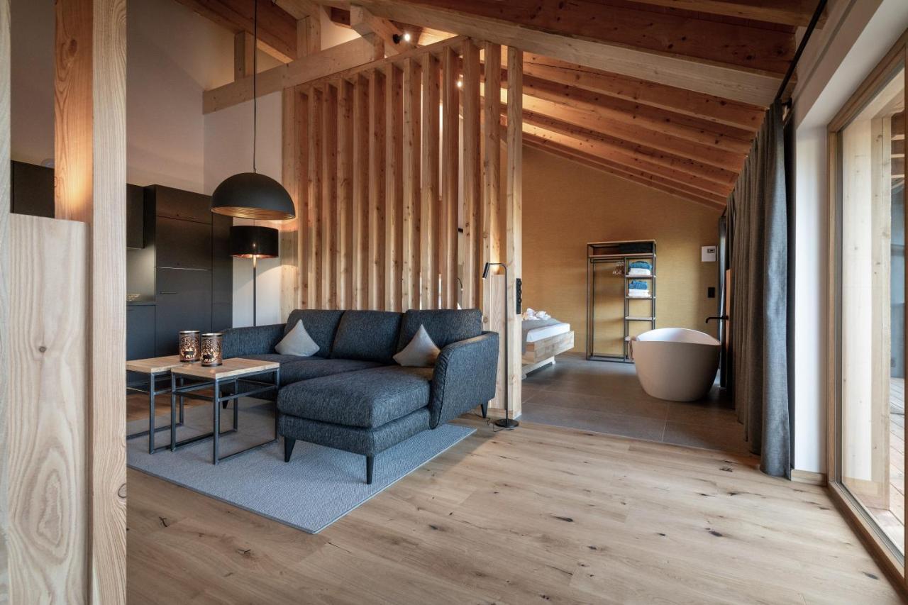 Forstgut - Premium Waldchalets Und Lodge Suiten Regen Luaran gambar