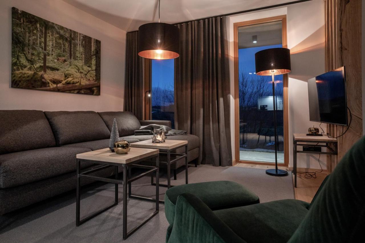 Forstgut - Premium Waldchalets Und Lodge Suiten Regen Luaran gambar
