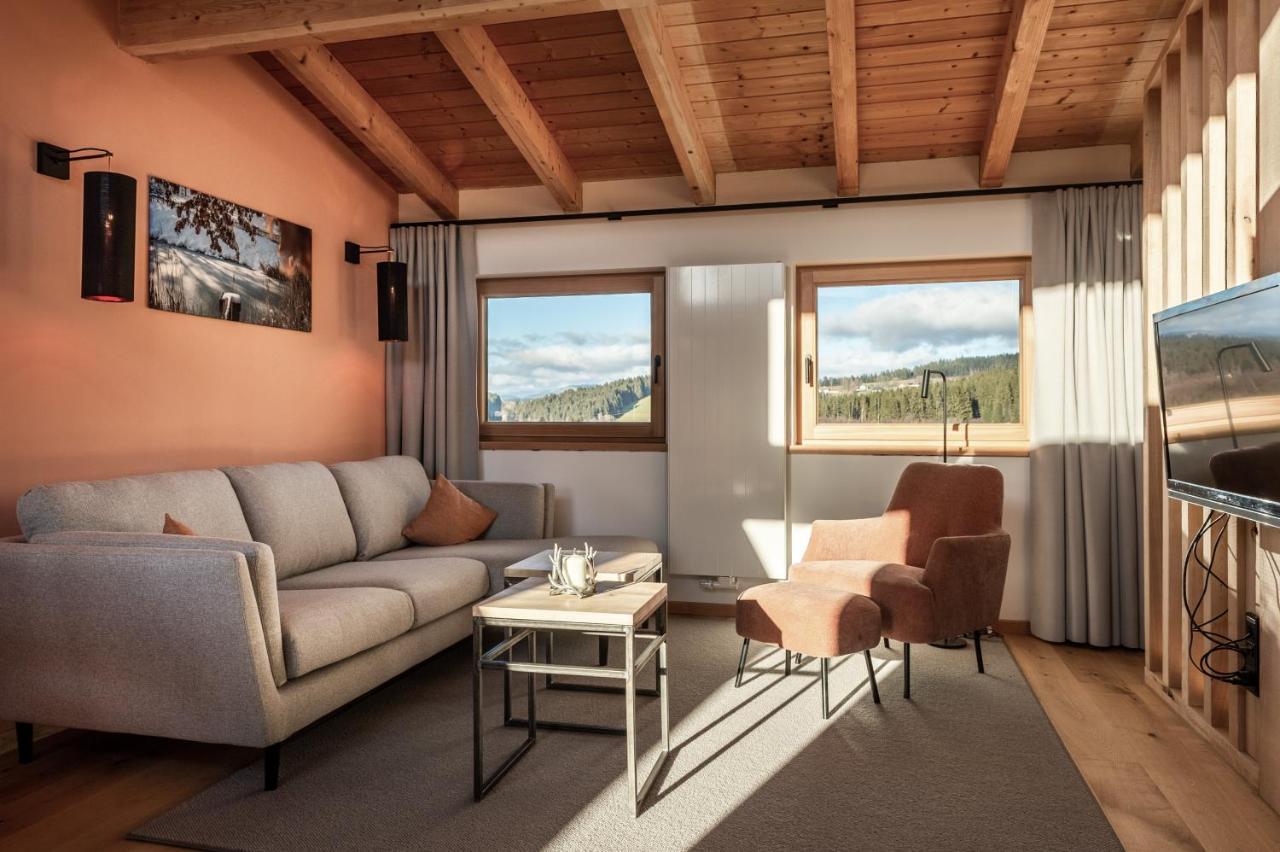 Forstgut - Premium Waldchalets Und Lodge Suiten Regen Luaran gambar