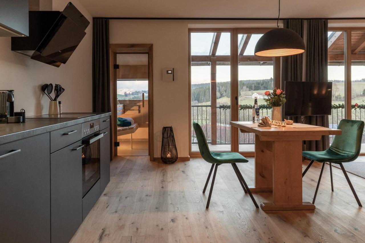 Forstgut - Premium Waldchalets Und Lodge Suiten Regen Luaran gambar