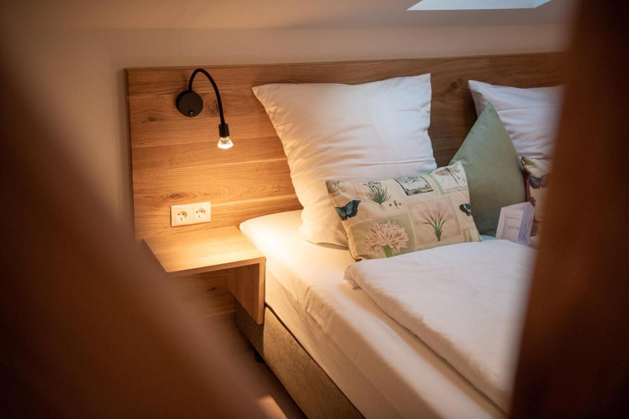 Forstgut - Premium Waldchalets Und Lodge Suiten Regen Luaran gambar