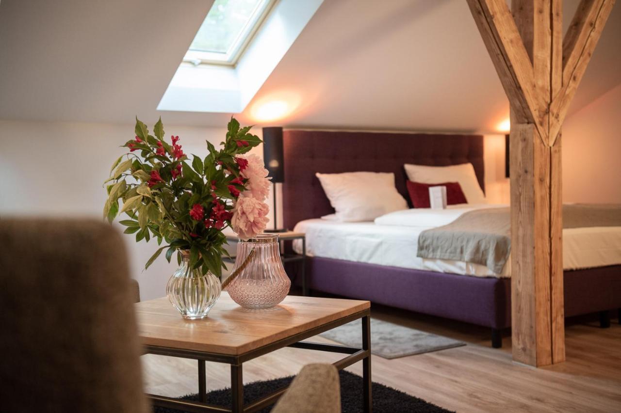 Forstgut - Premium Waldchalets Und Lodge Suiten Regen Luaran gambar